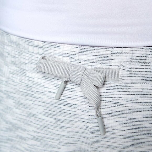 NWT Mondetta Women's Active Performance Elastic Waist Soft Casual Bermuda Shorts - Picture 4 of 6